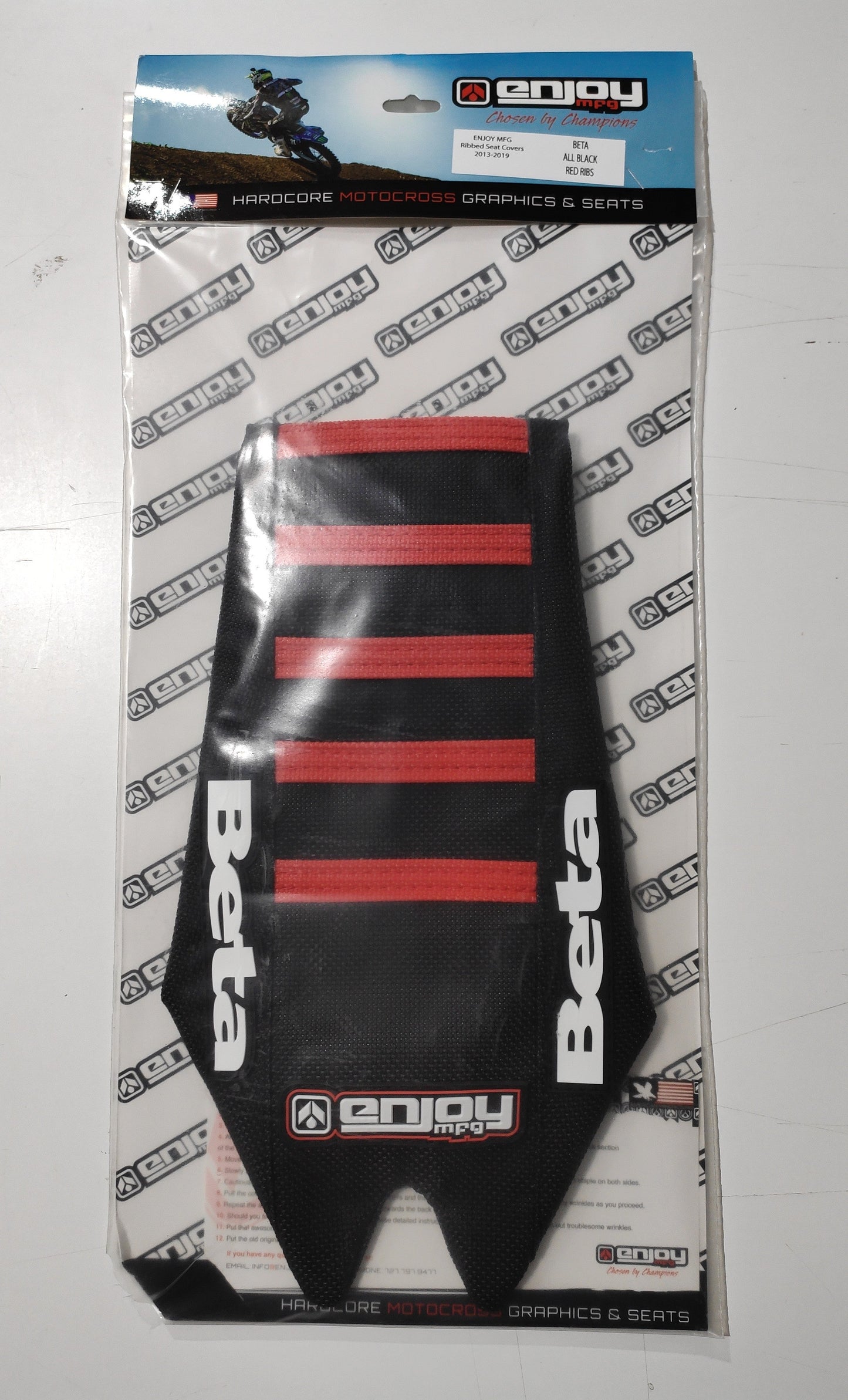 Enjoy Manufacturing  Beta Seat Cover RR 2020 - 2022 Ribbed Logo, Black / Red