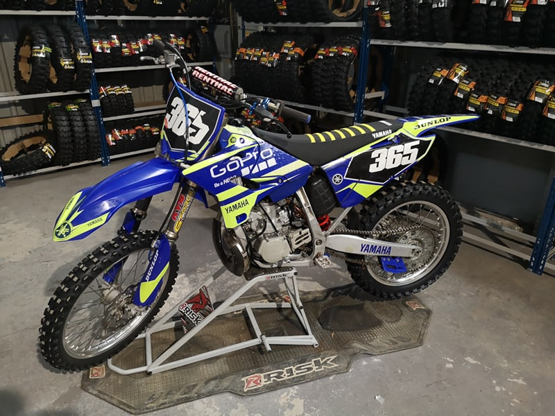 Enjoy Manufacturing Yamaha Graphics kit YZ 125 YZ 250 2015 - 2021 & Polisport Restyle, Neon GoPro